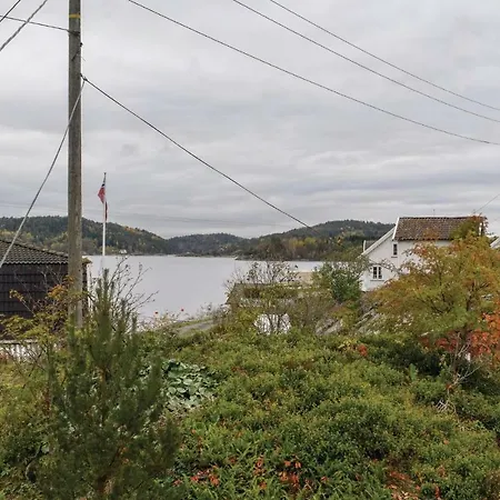 Four Bedroom Holiday In Tvedestrand