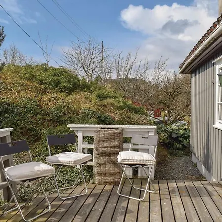 Four Bedroom Holiday In Tvedestrand