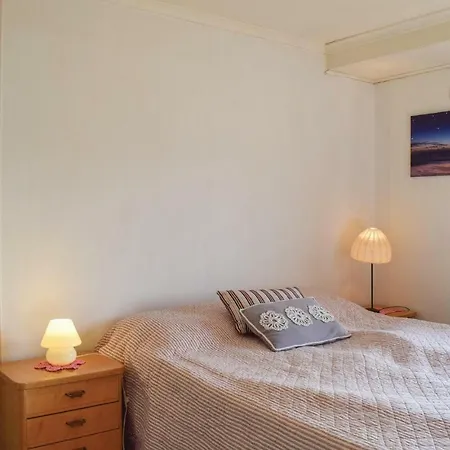 Four Bedroom Holiday In *